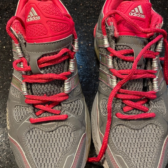 Like NEW! Adidas Supernova Riot Running Jogging Trail Shoes Grey/Silver - Picture 7 of 9